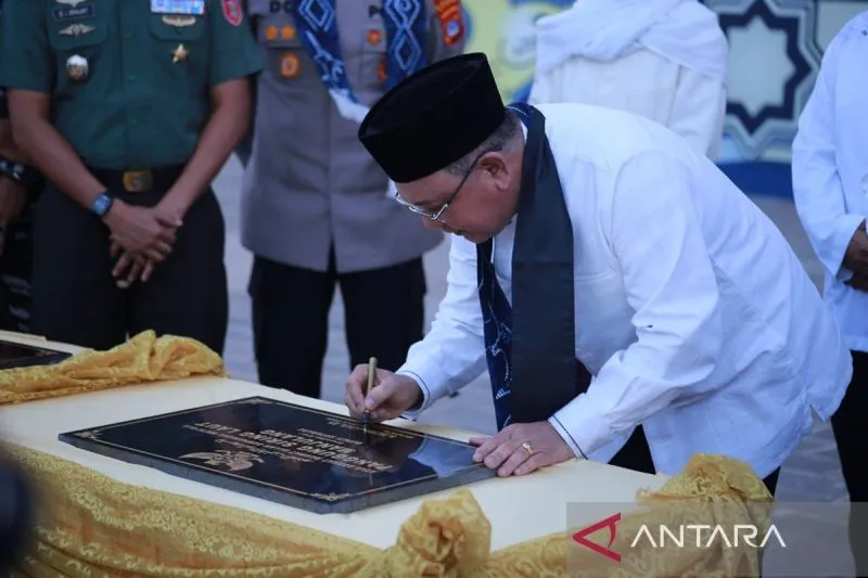 Bupati Kotabaru Resmikan Mesjid Kapal Pesiar